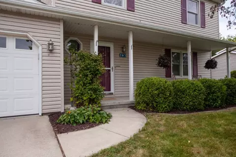 207 Clover Ct, Bloomington, IL 61704 photo 36
