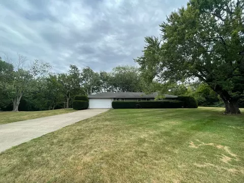 405 Elm St, Penfield, IL 61862