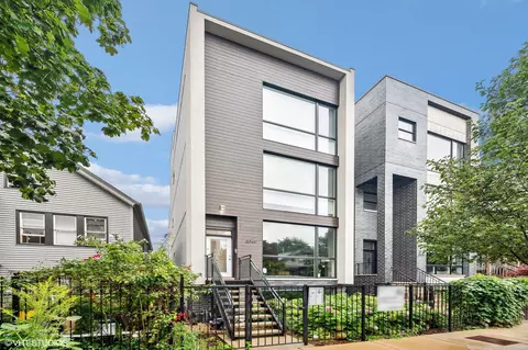 3049 W Lyndale St #1, Chicago, IL 60647