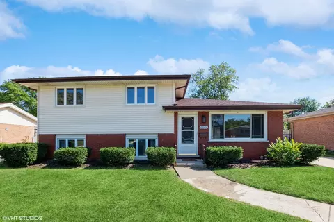 6619 Ridge Dr, Chicago Ridge, IL 60415
