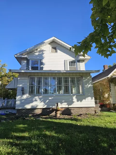 416 Woodland Ave, Bloomington, IL 61701