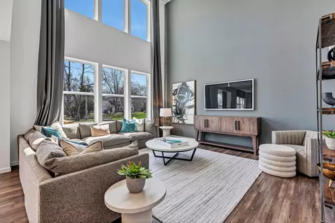 2416 Lucent Ln, Naperville, IL 60563 photo 4