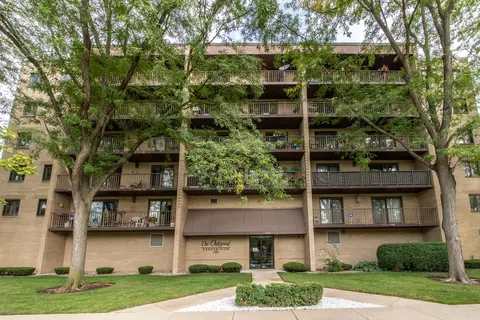 1380 Oakwood Ave #503, Des Plaines, IL 60016