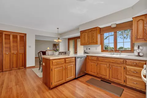 2808 Vimy Ridge Dr, Joliet, IL 60435 photo 19