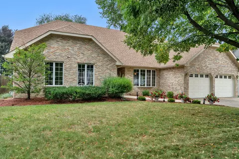 2808 Vimy Ridge Dr, Joliet, IL 60435 photo 5