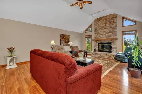 2808 Vimy Ridge Dr, Joliet, IL 60435 photo 7