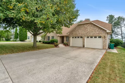 2808 Vimy Ridge Dr, Joliet, IL 60435 photo 2