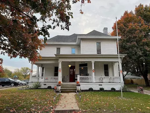 410 W Court St, Paris, IL 61944