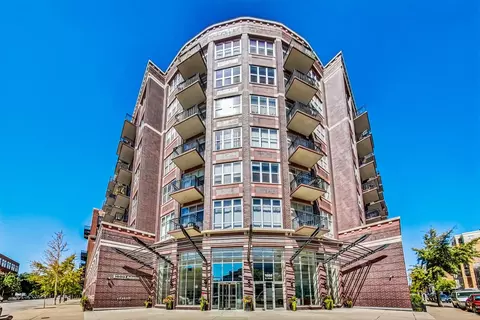 1000 W Adams St #605, Chicago, IL 60607