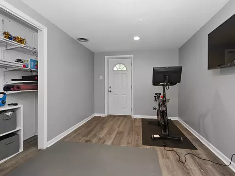 2219 Kingston Dr, Wheaton, IL 60189 photo 7
