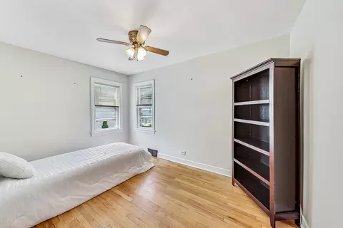 2126 Dobson St, Evanston, IL 60202 photo 6