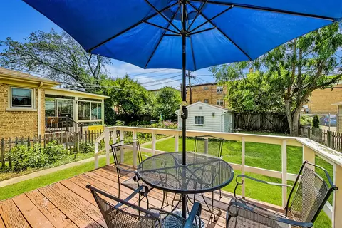 2126 Dobson St, Evanston, IL 60202 photo 14