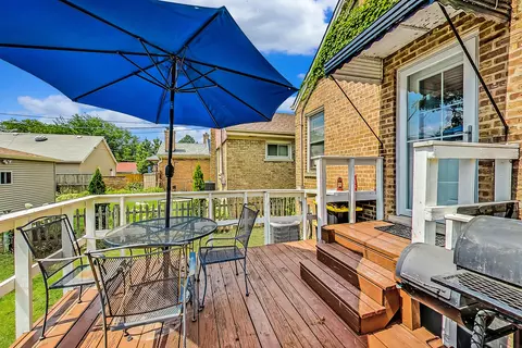 2126 Dobson St, Evanston, IL 60202 photo 15