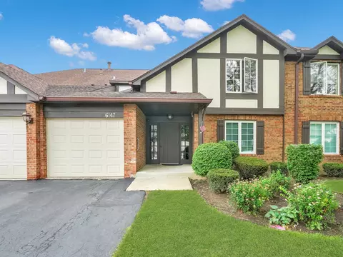 6147 Willowhill Rd #C, Willowbrook, IL 60527 photo 1