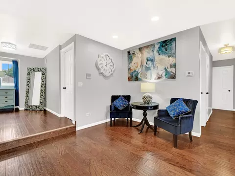 6147 Willowhill Rd #C, Willowbrook, IL 60527 photo 5