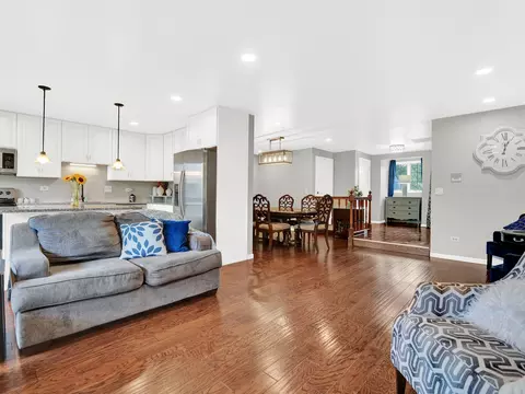 6147 Willowhill Rd #C, Willowbrook, IL 60527 photo 8