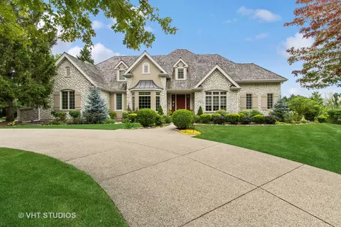 437 Farrington Dr, Lincolnshire, IL 60069