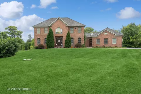 2611 Cuhlman Rd, Mchenry, IL 60051