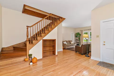 309 E 1st St, East Dundee, IL 60118 photo 6