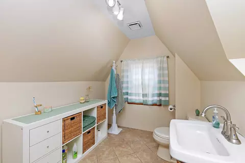 309 E 1st St, East Dundee, IL 60118 photo 19