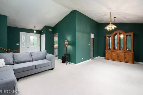 971 S Bartlett Rd, Bartlett, IL 60103 photo 4