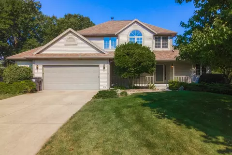 13602 Lucca Forest Dr, Bloomington, IL 61705 photo 2