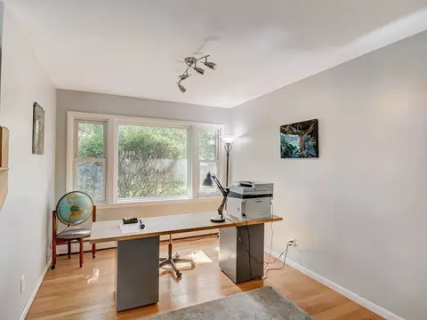 3513 Broad St, Mchenry, IL 60050 photo 7