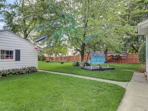 3513 Broad St, Mchenry, IL 60050 photo 34