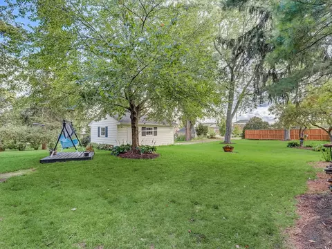 3513 Broad St, Mchenry, IL 60050 photo 32