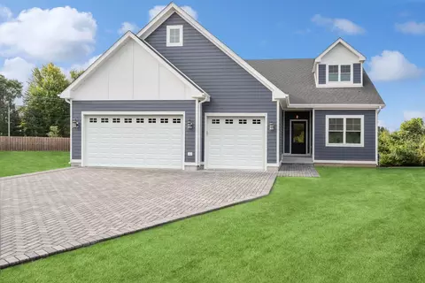 4005 Faith Ln, Saint Charles, IL 60174