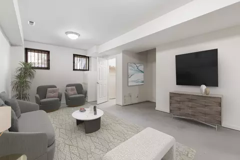 843 E 40th St, Chicago, IL 60653 photo 14