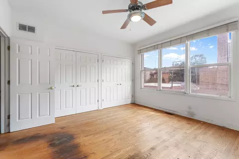 843 E 40th St, Chicago, IL 60653 photo 16