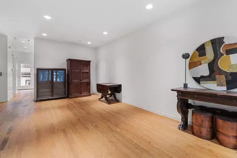 843 E 40th St, Chicago, IL 60653 photo 5