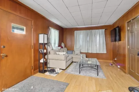 547 Guthrie St, Ottawa, IL 61350 photo 5