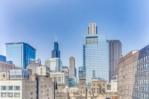 View/Area - 60 E Monroe St #1707, Chicago, IL 60603 photo 2 of 11