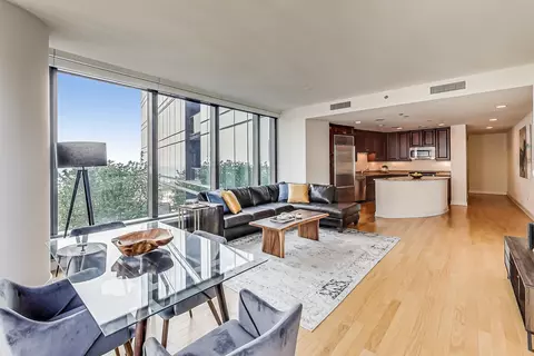 Living - 60 E Monroe St #1707, Chicago, IL 60603 photo 5 of 8