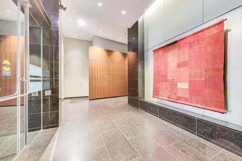 Bath - 60 E Monroe St #1707, Chicago, IL 60603 photo 1 of 5