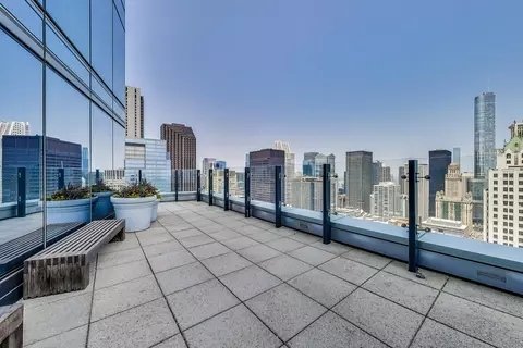 Exterior - 60 E Monroe St #1707, Chicago, IL 60603 photo 6 of 9