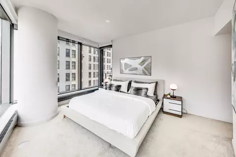 Bedroom - 60 E Monroe St #1707, Chicago, IL 60603 photo 2 of 3