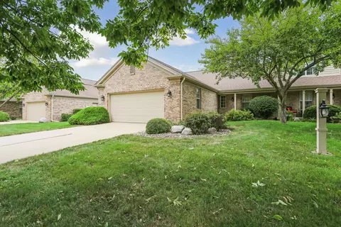 1601 Lakeside Dr #B, Champaign, IL 61821