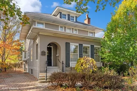 10230 S Hoyne Ave, Chicago, IL 60643