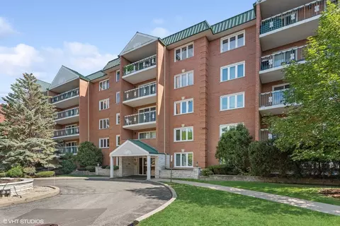 6980 W Touhy Ave #505, Niles, IL 60714