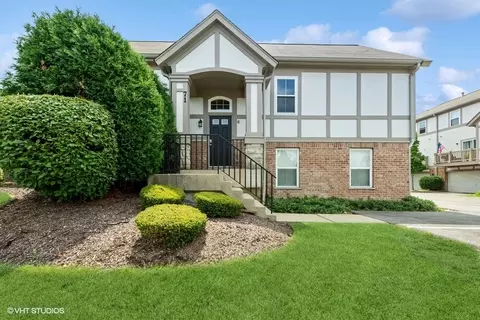 71 Rosehall Dr, Lake Zurich, IL 60047