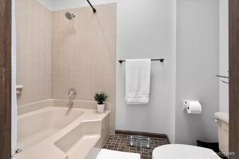 1908 Berkshire Pl, Wheaton, IL 60189 photo 17