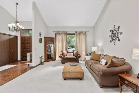 1908 Berkshire Pl, Wheaton, IL 60189 photo 3