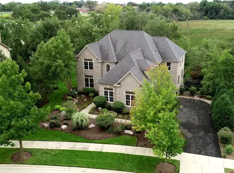 267 Clair View Ct, Lake Zurich, IL 60047