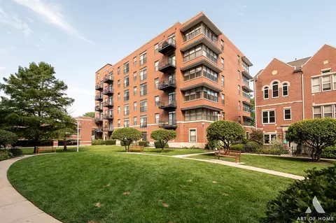 5200 S Ellis Ave #302, Chicago, IL 60615