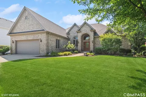 4163 Easy Cir, Naperville, IL 60564