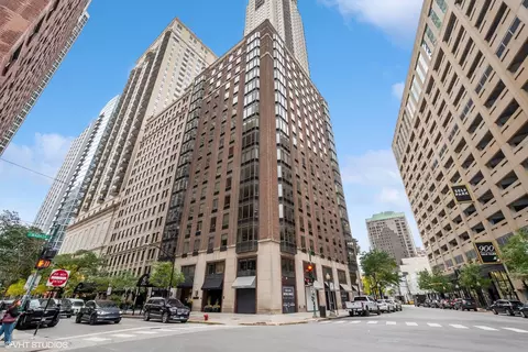 40 E Delaware Pl #1003, Chicago, IL 60611