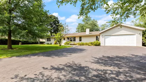 2 N484 Highland Ave, Glen Ellyn, IL 60137